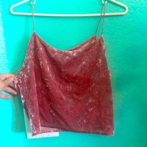 Velvety pink crop top!
